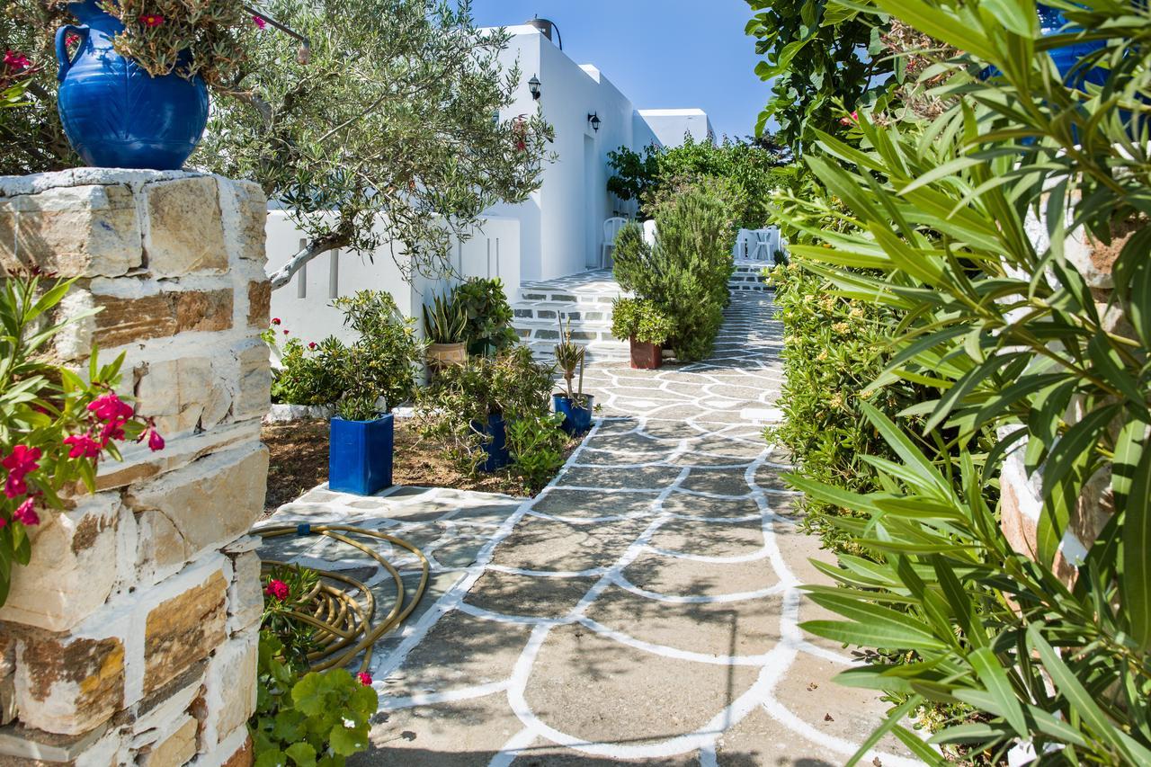 Betty Apartments Drios Exterior photo