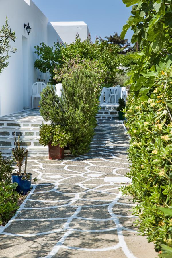 Betty Apartments Drios Exterior photo