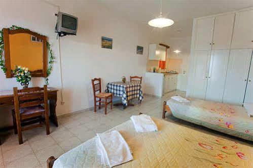 Betty Apartments Drios Exterior photo